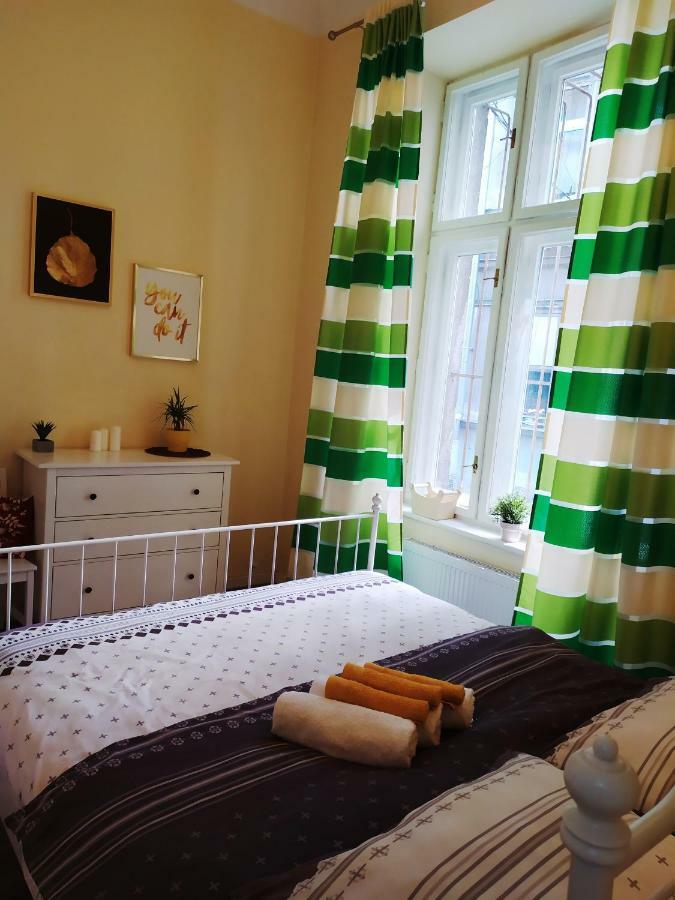 Beautiful With 1 Bedroom Main Square Krakau