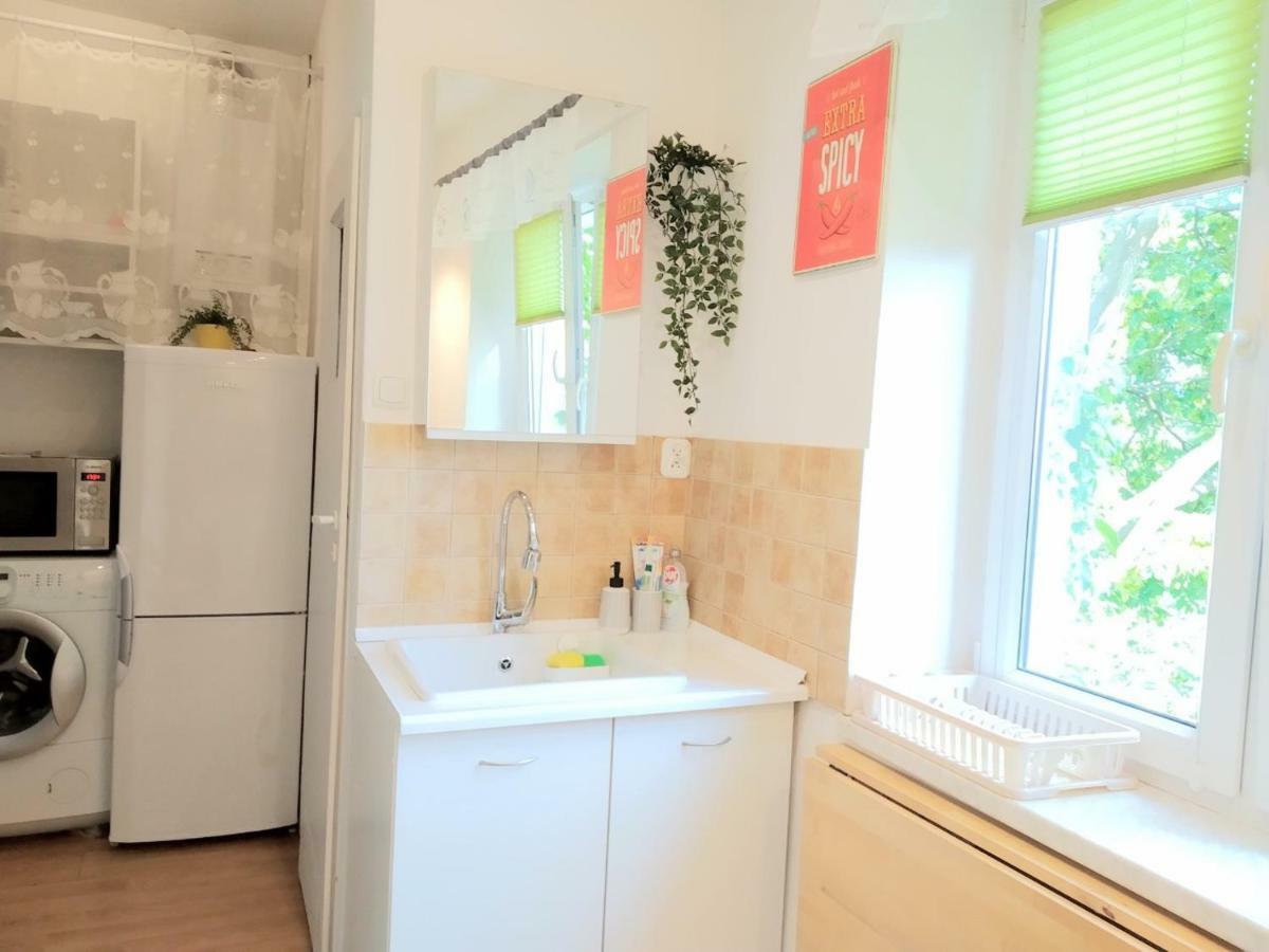 Green Apple Apartment *