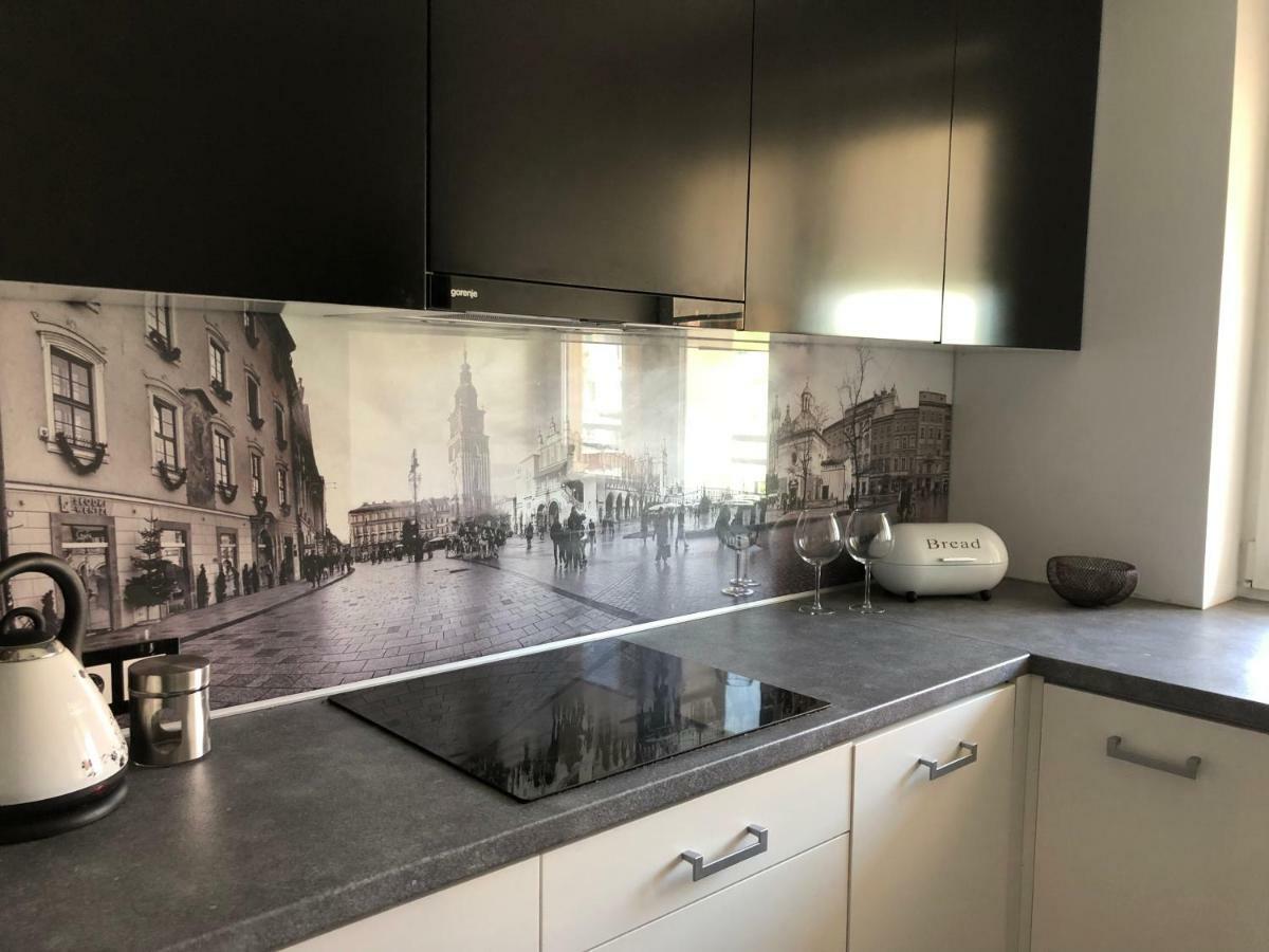 Apartament *
