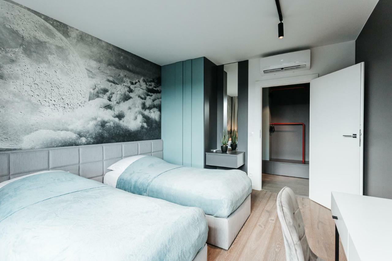 Diamond - Luxurious - A/c Apartment