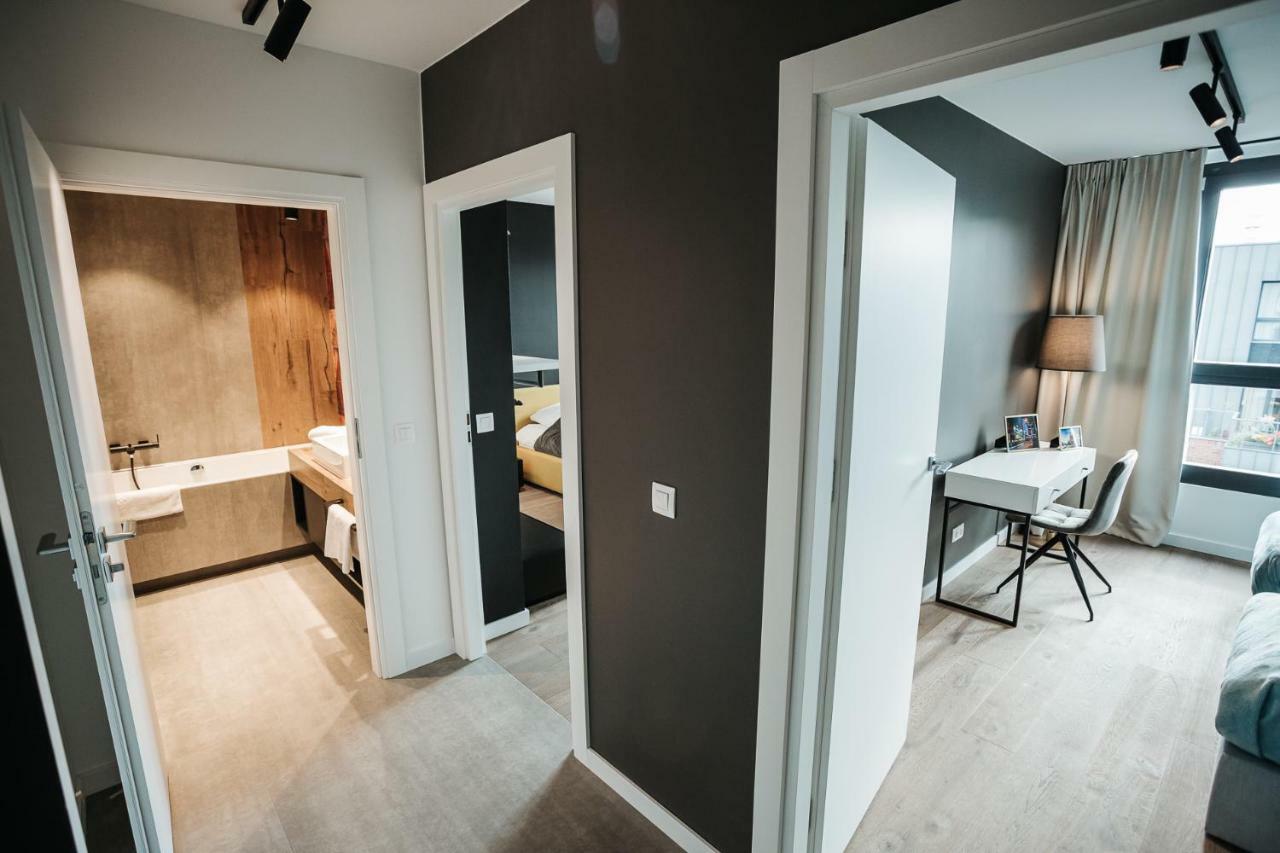 Diamond - Luxurious - A/c Apartment *