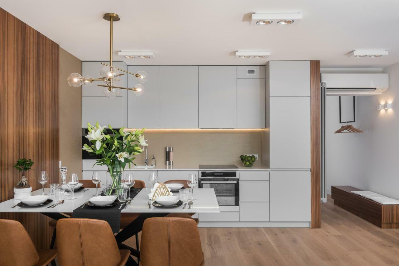 Apartment Panoramic Penthouse By Max Krakow