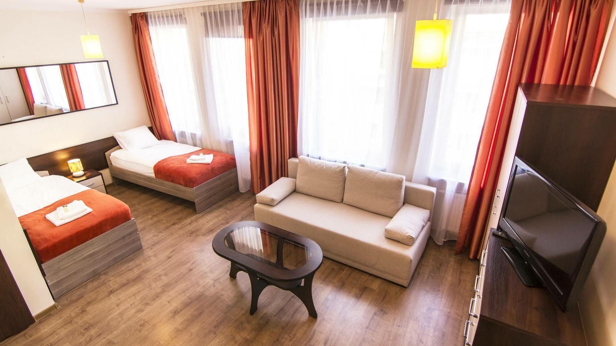 Lux Aparthotel