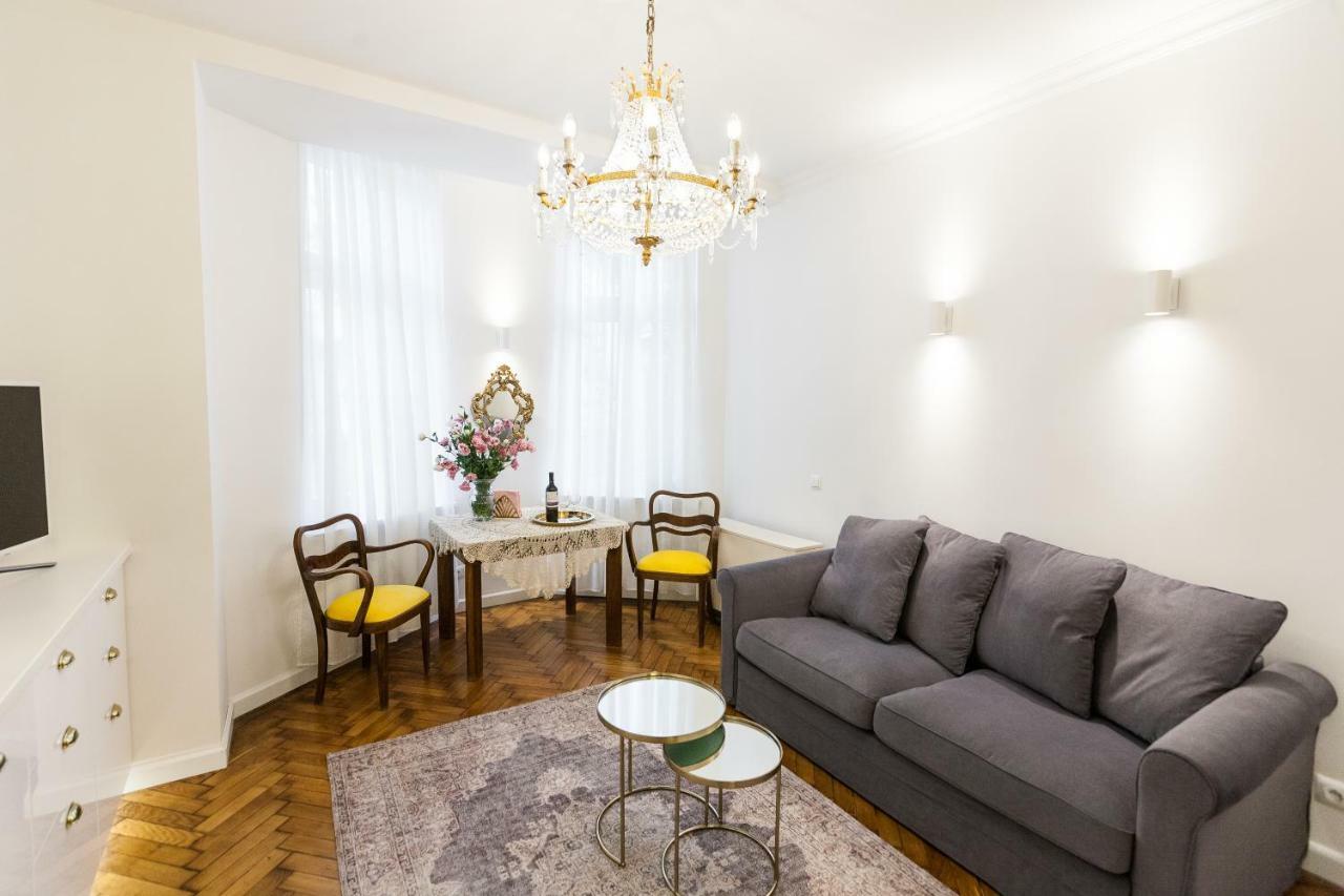 Luxury Pod Zyrandolem Krakow