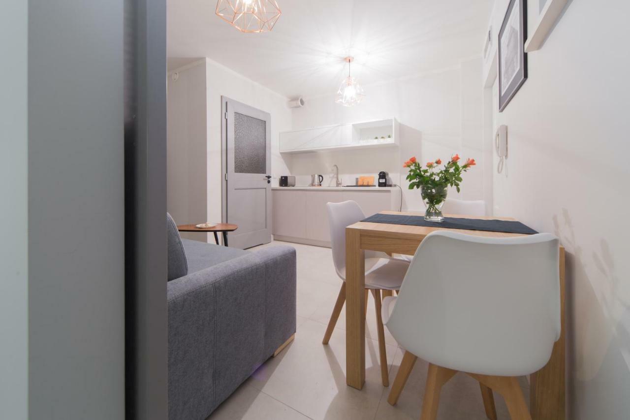 M6 Main Square Stylish One Bedroom Appartement