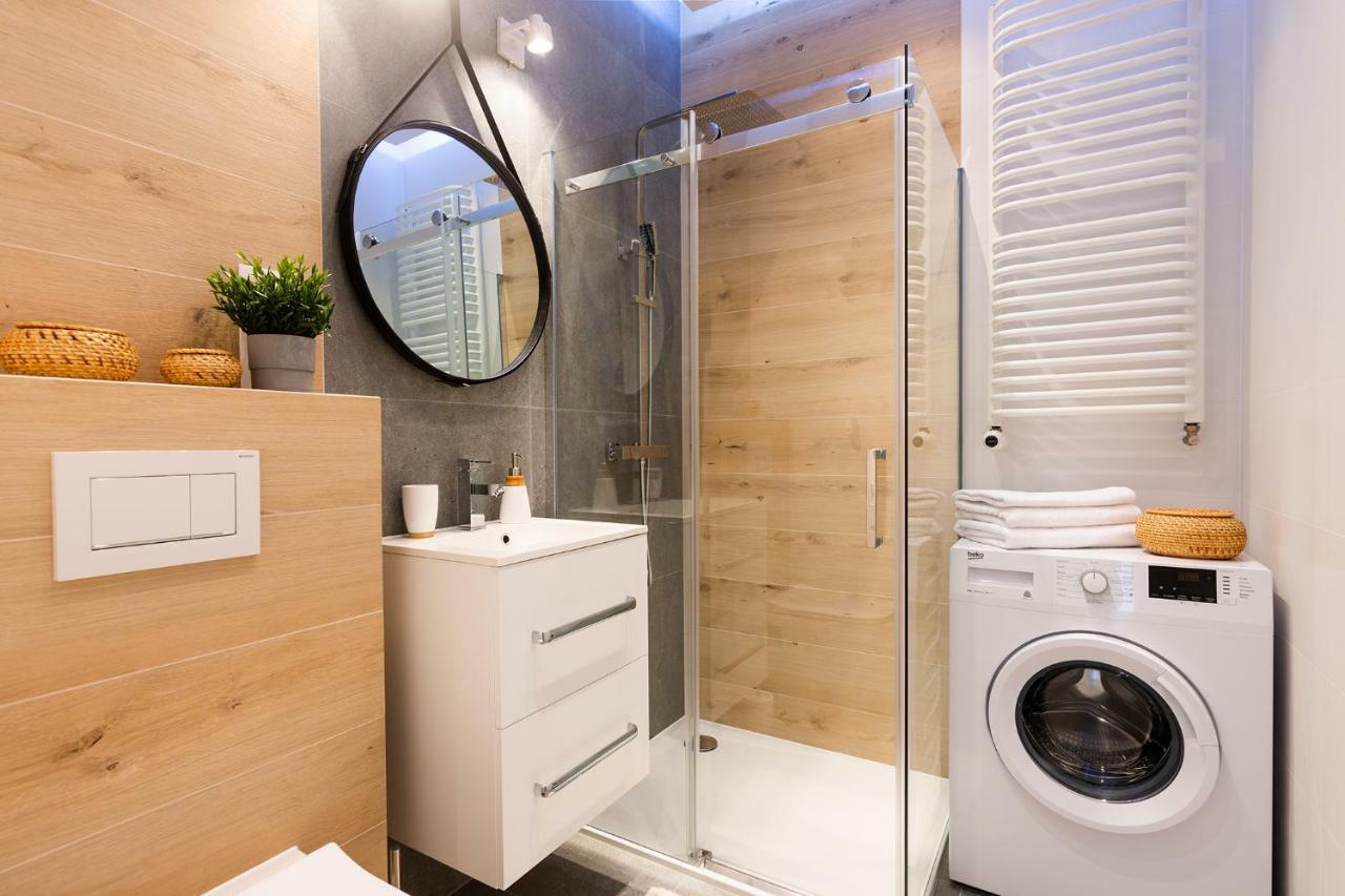 Novum With Parking Apartamento