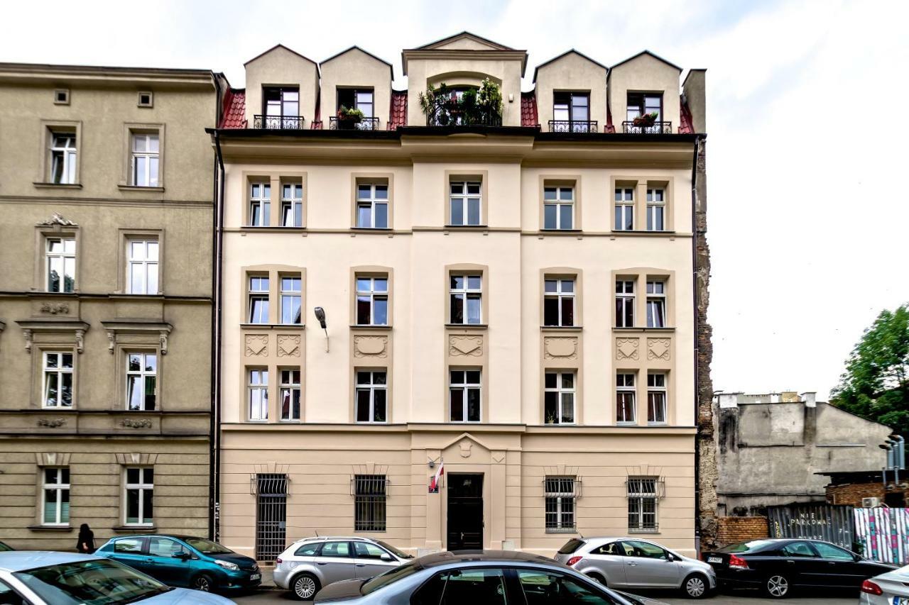 Z Ogrodem Przy Starej Zajezdni * Krakow