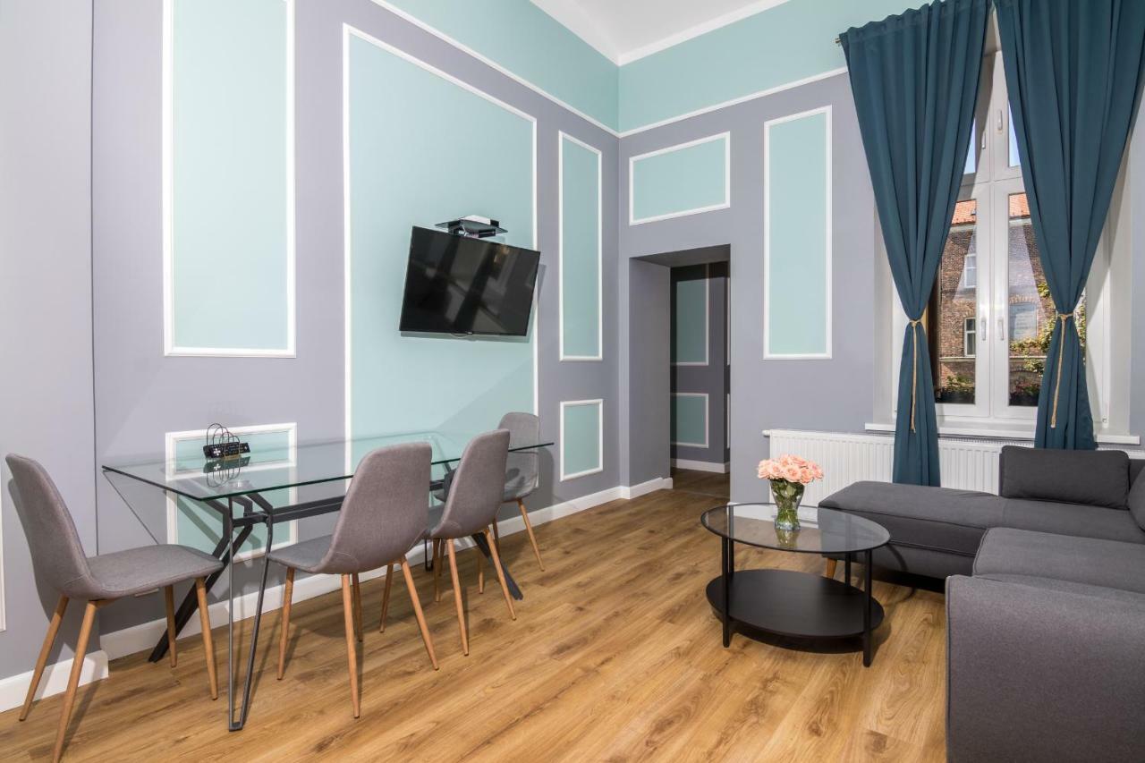 Apartament Domles *