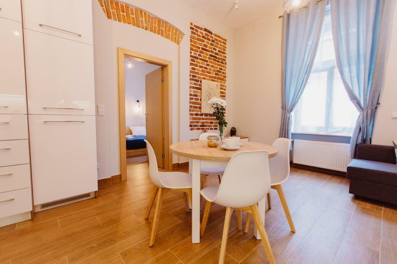 Atticus Apartment *
