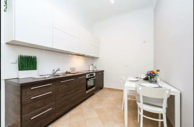 Appartement Urban Nest Apartments- Old Town Stradomska 9