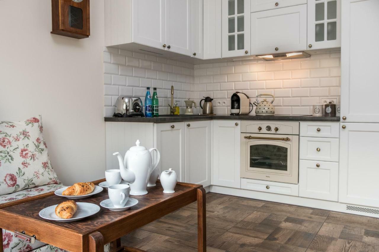 Cheerful Air Conditioned With Mezzanine And Parking - Old Town Apartment