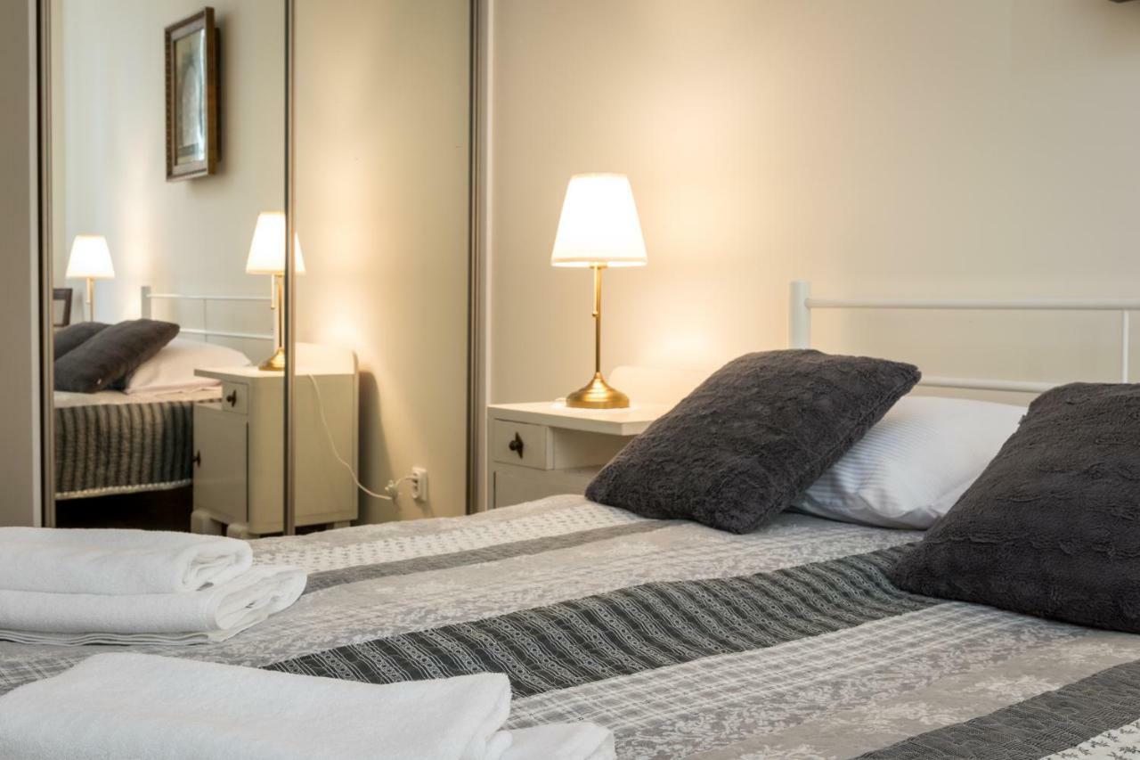 Apartment Cheerful Air Conditioned With Mezzanine And Parking - Old Town *