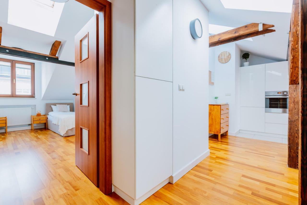 Atticus Apartment *