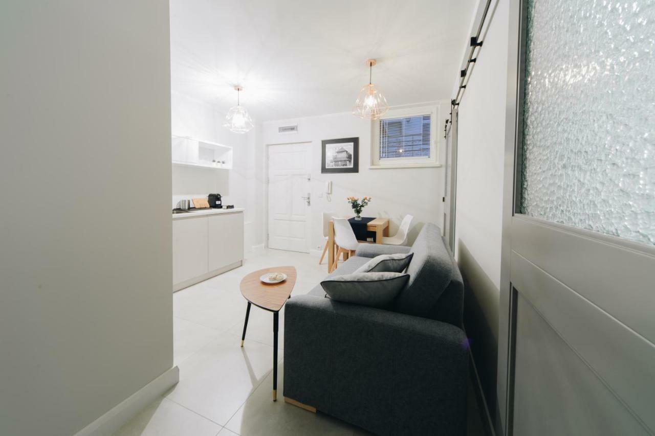 M6 Main Square Stylish One Bedroom Appartement