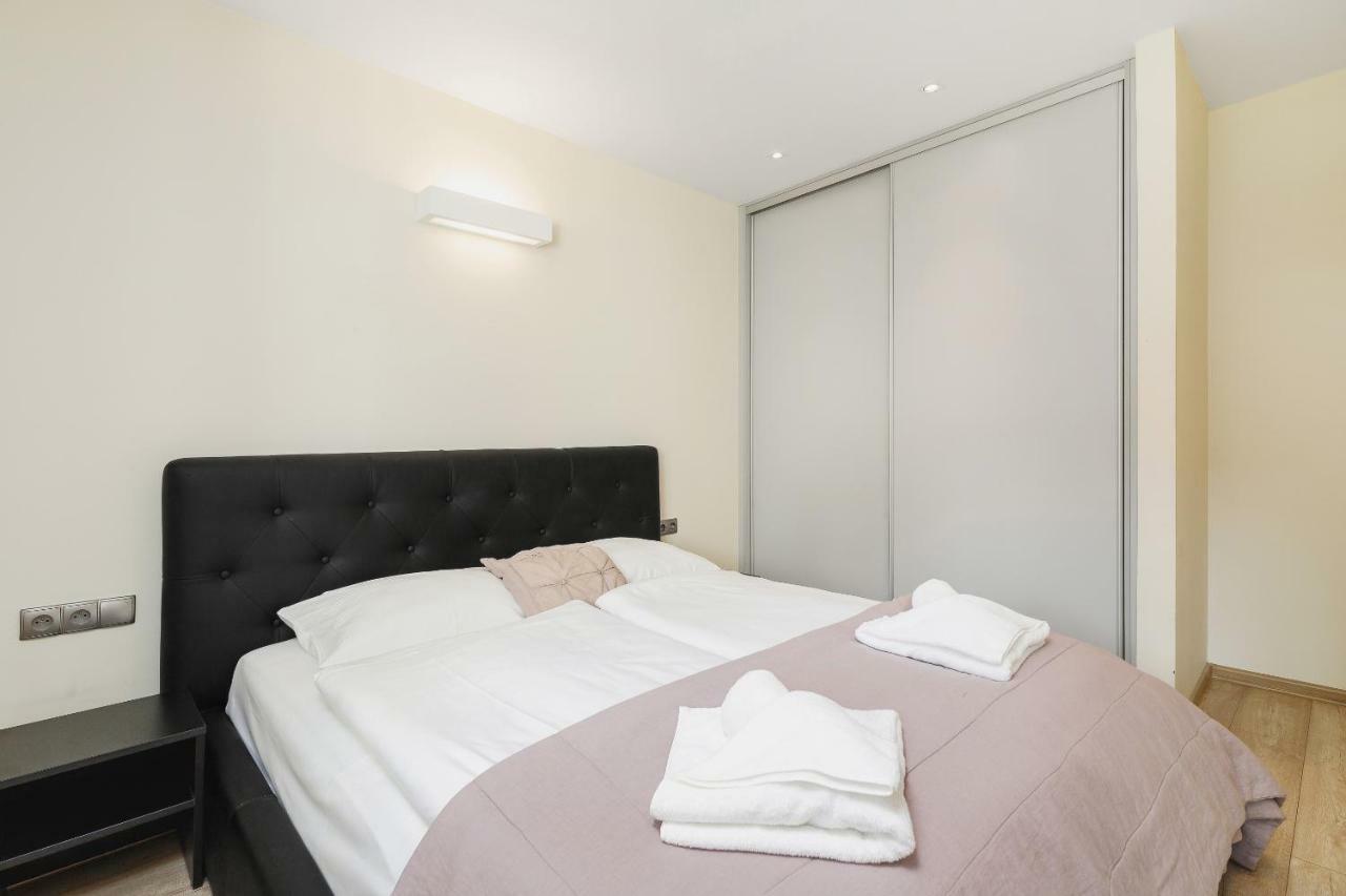 Cracow Miodowa By Renters