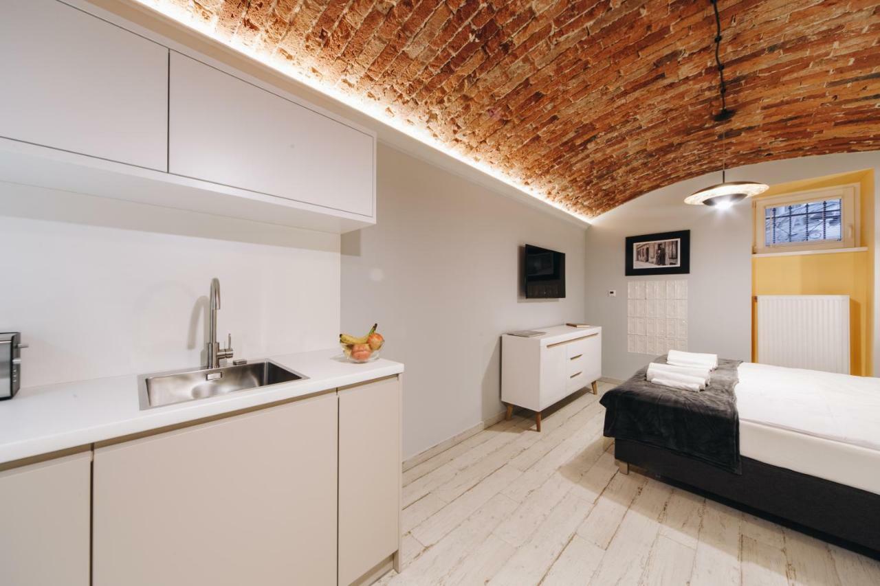 Apartment M1 Main Square