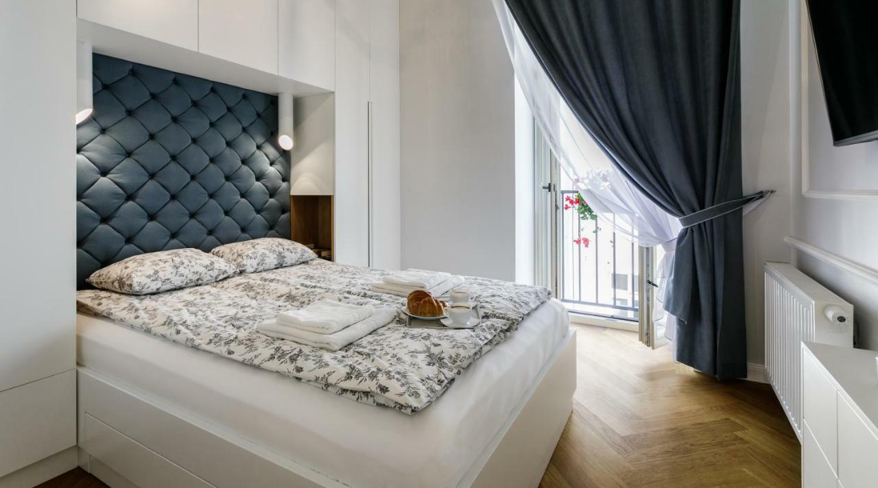 My - Topolowa 8 * Krakow