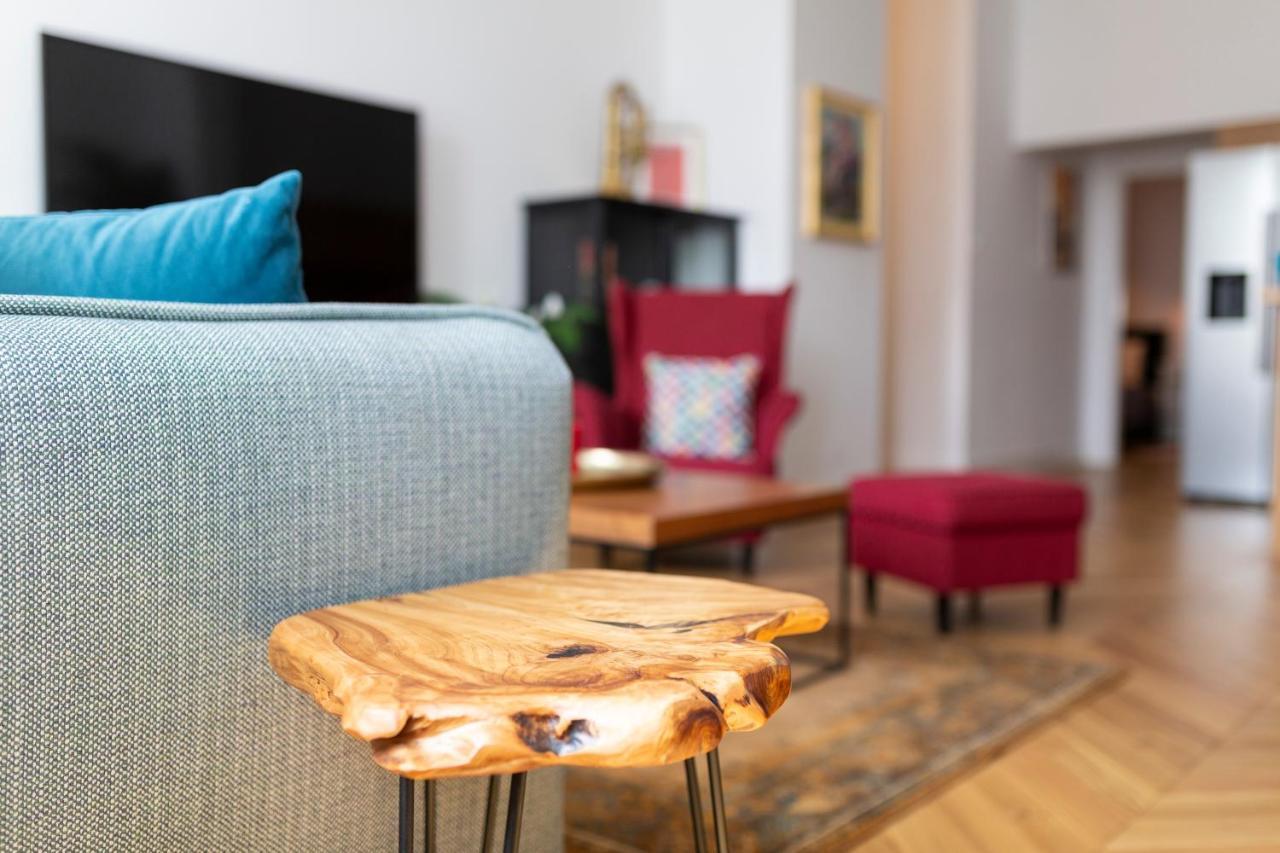 Apartment Tcf - Big With Free Garage