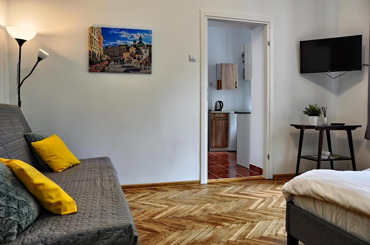 Second / Wiślna 4
