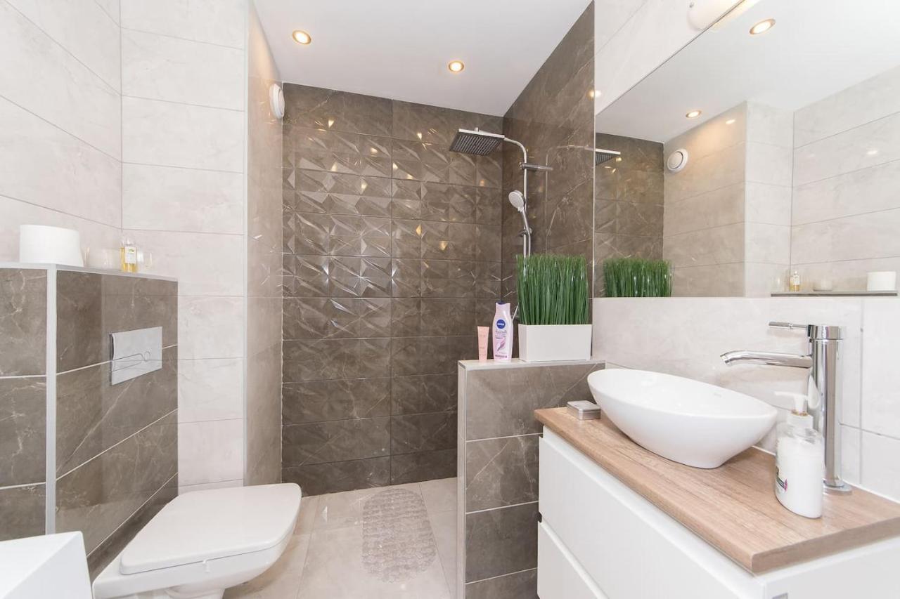 Cosy Studio With Private Garage P4you Pl Krakow