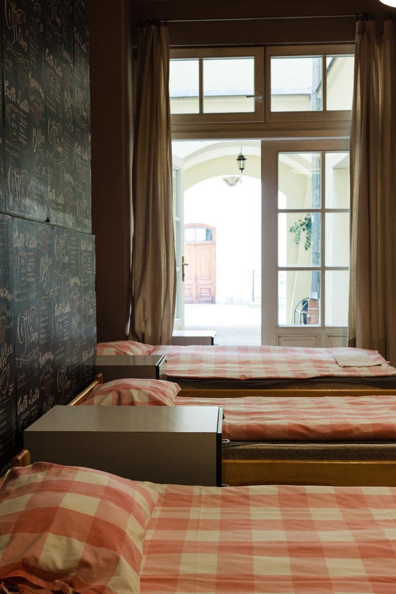 Hostel Heynow Rooms, And In Center