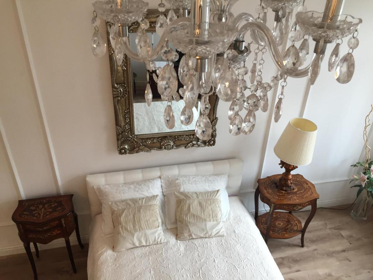 In Old Town Apartment *