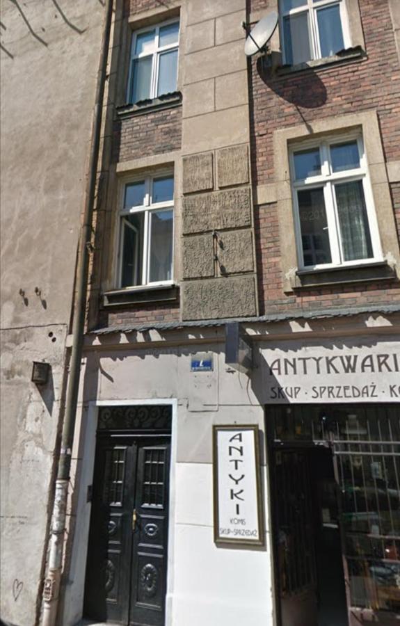 Appartement J2 *
