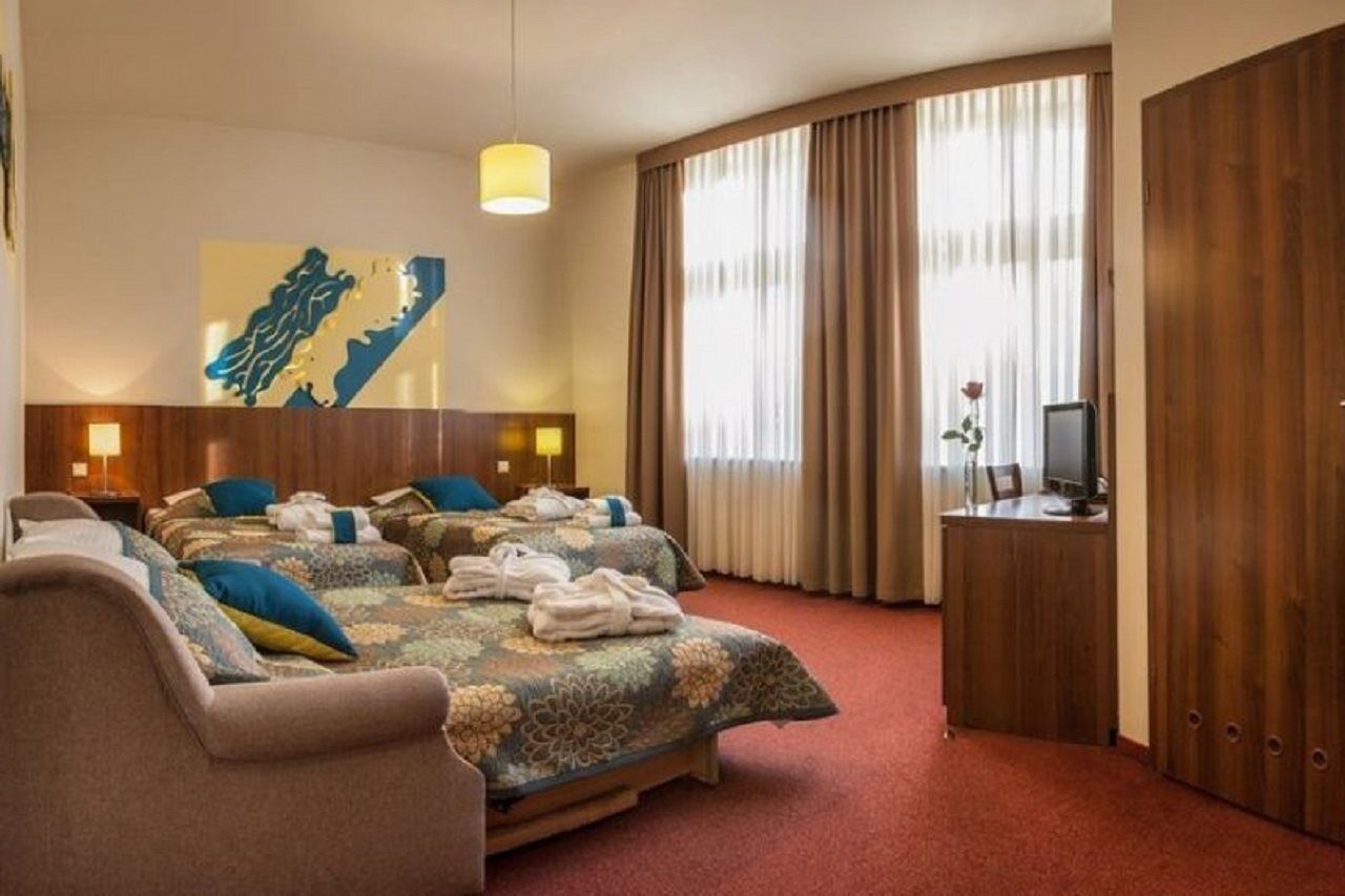 Hotel Downtown 3*