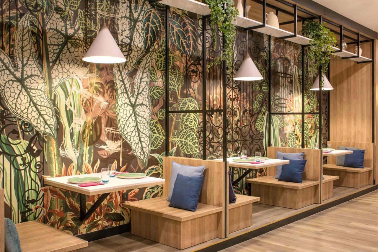 Ibis Styles East 3*