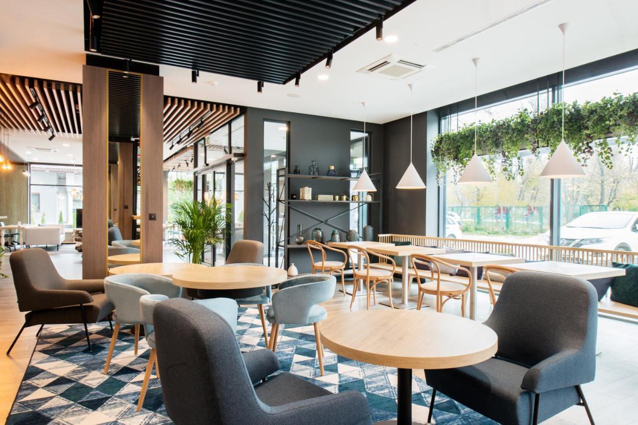 Ibis Styles East