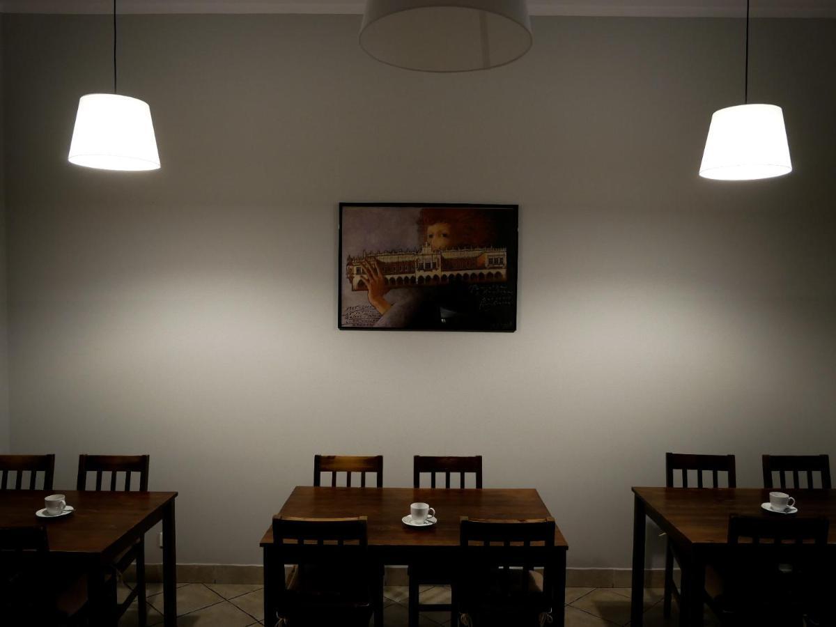 Heynow Rooms, And In Center * Krakau