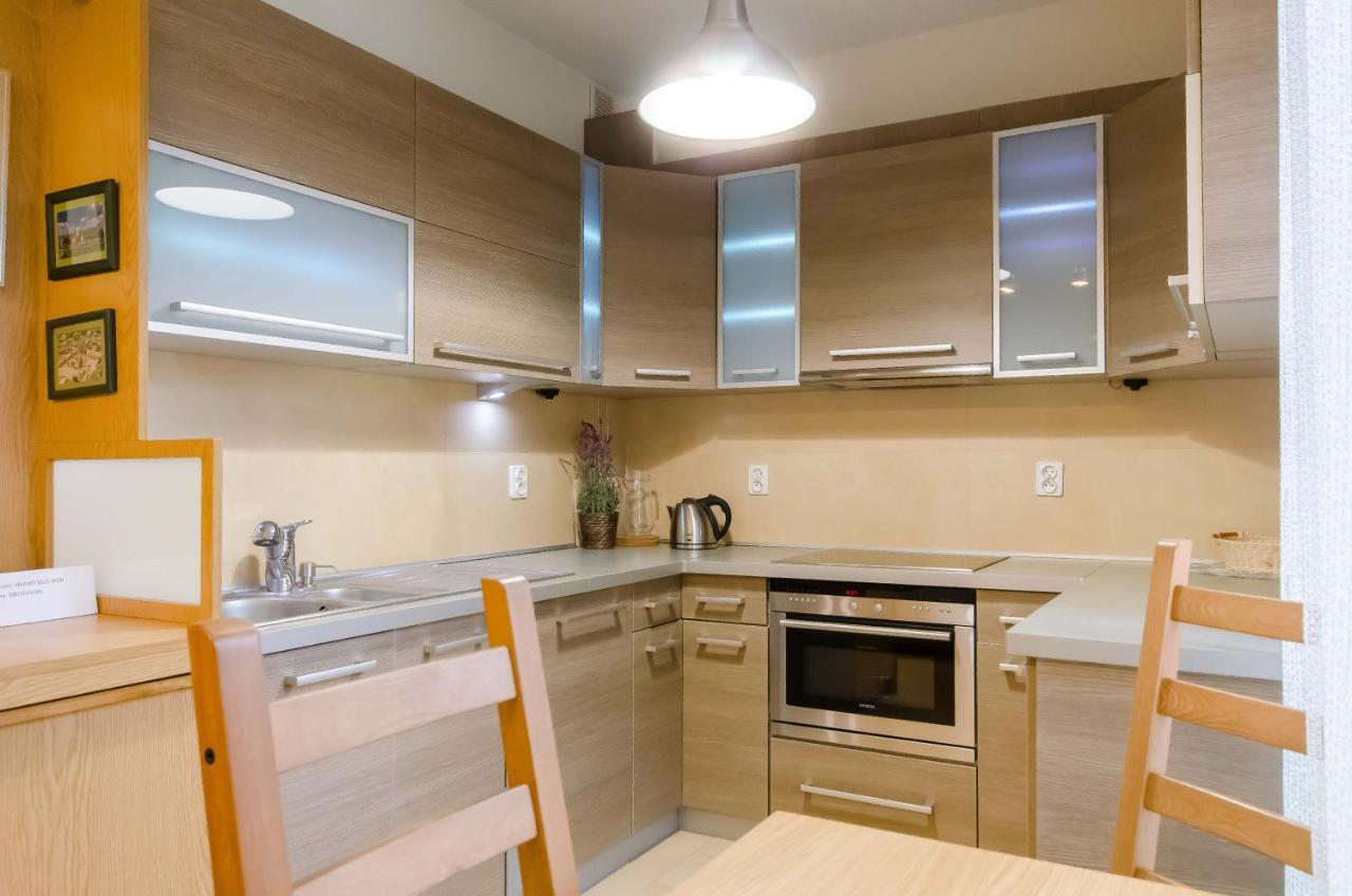 Family - Private Parking Apartment Krakau