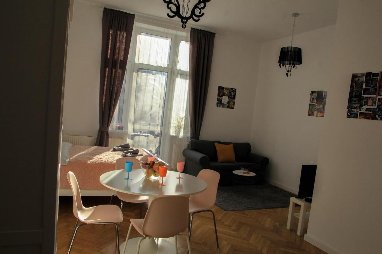 Apartment Corner 2 Cracow I Old Town I Big & Balcony Krakow