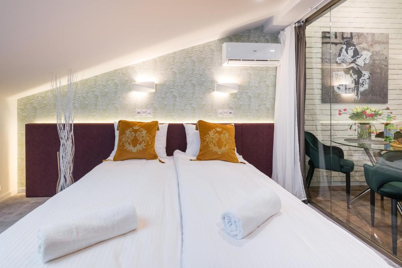 Deluxe In Cracow - Old Town & Cracow Kazimierz Apartment *