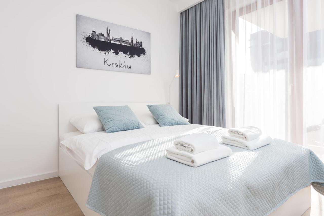 Of The Kings - Smile Apartment *