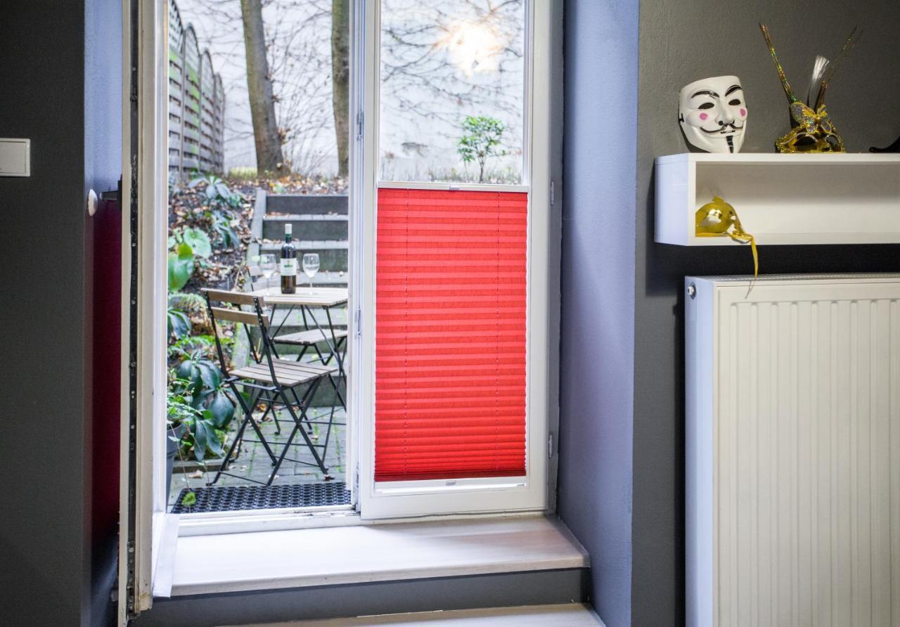 Yourplace Romantic With Private Patio Apartment *