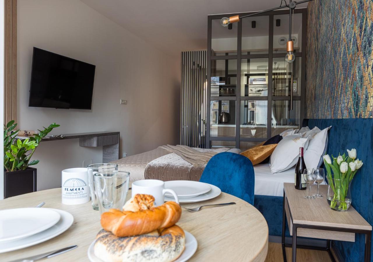 Fragola Rajska 3 - Modern Studios, Park 3* Krakau