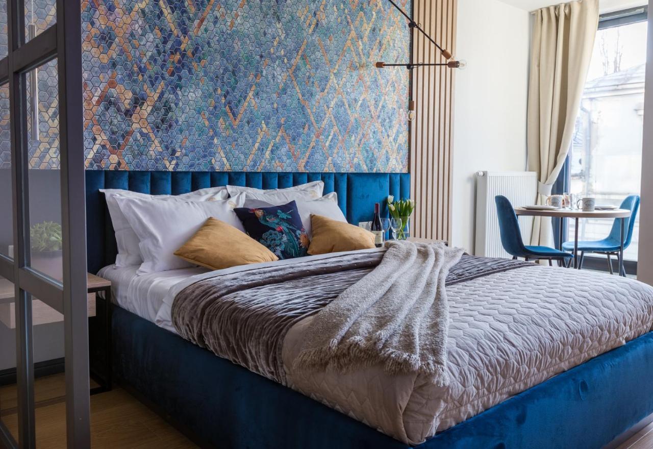 Fragola Rajska 3 - Modern Studios, Park 3* Krakau
