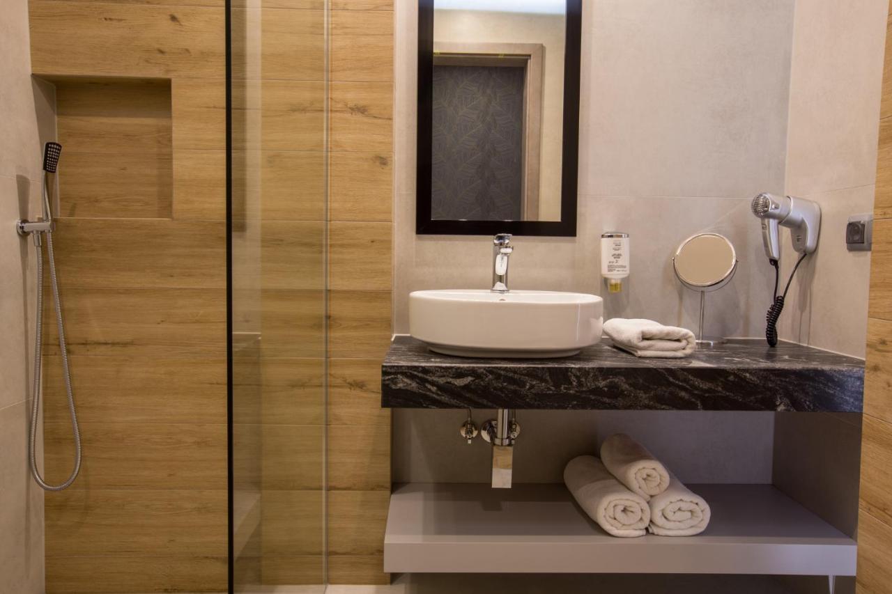 Fragola Rajska 3 - Modern Studios, Park 3*