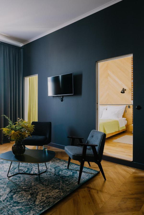 Apartamento Goldfinger 3-bed Unique In The Heart Of Podgorze Cracóvia