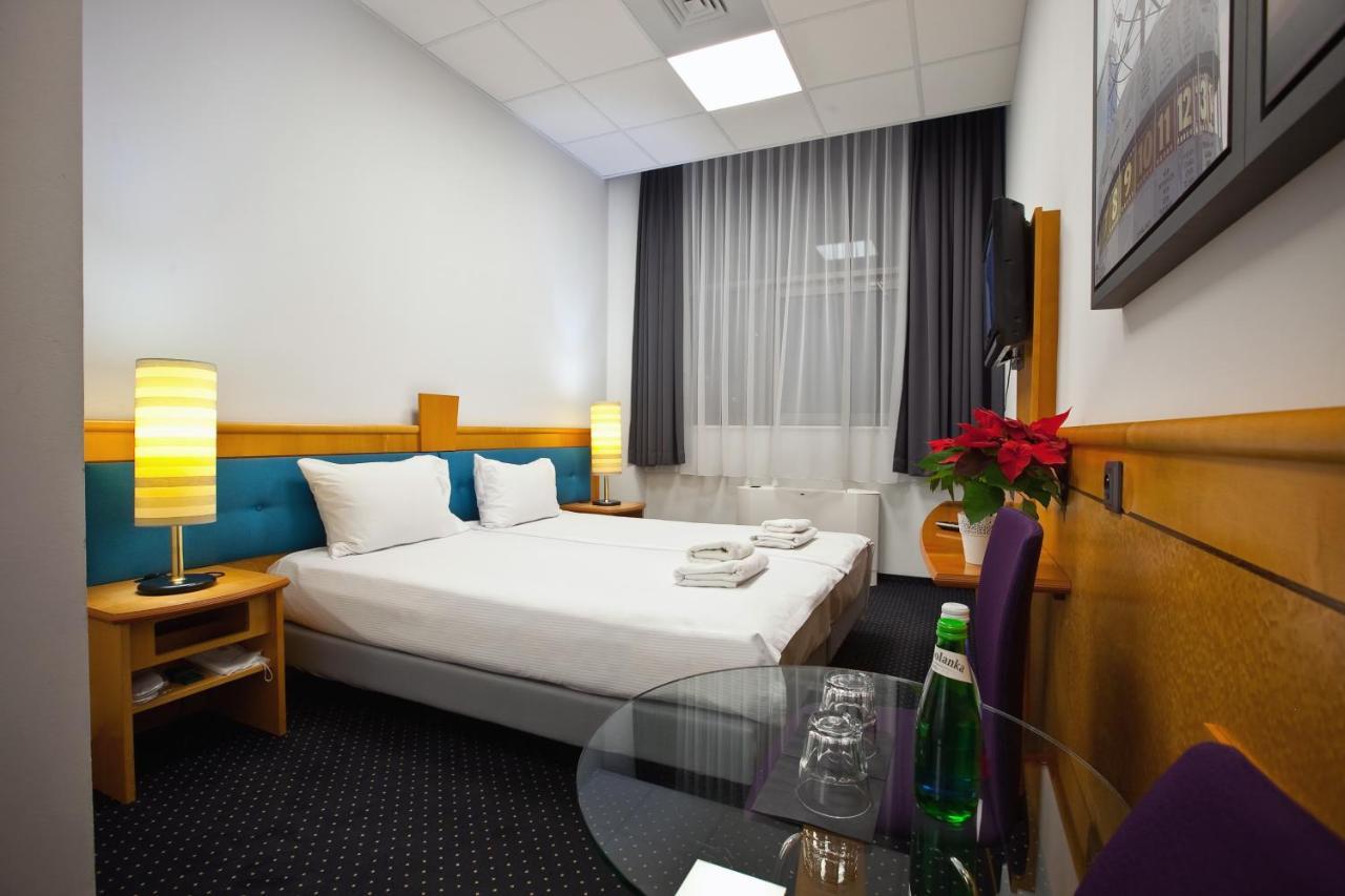 Aspel Hotel