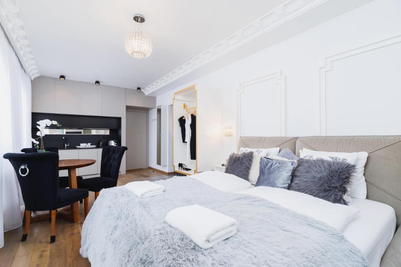 Apartment Modern Wegierska Cracow By Renters *