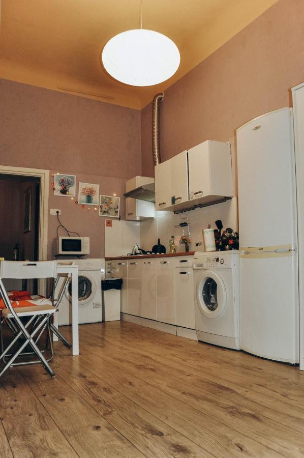 Albergue Hostel Motion