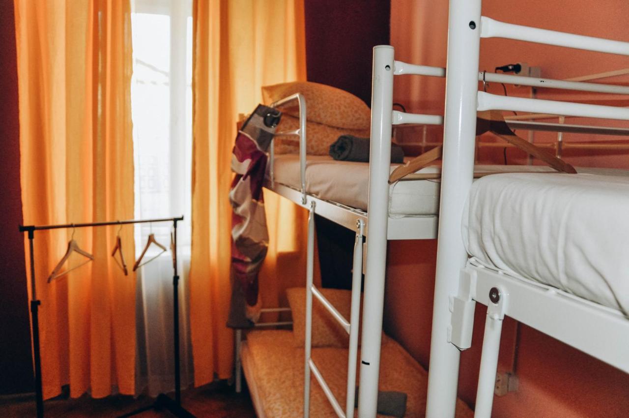 Albergue Hostel Motion *