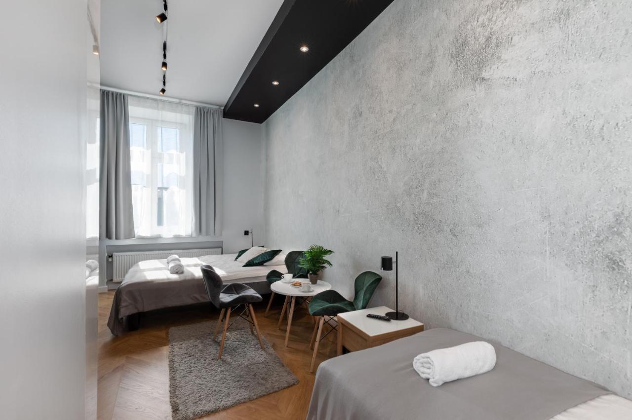 Apartment Rainbow 3 *