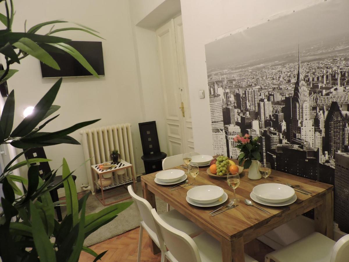 Negre Bracka 1a Apartment *