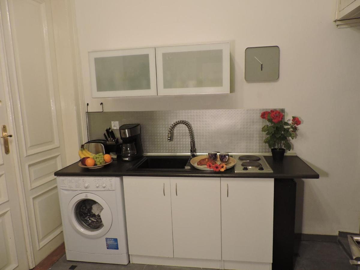 Apartment Negre Bracka 1a *