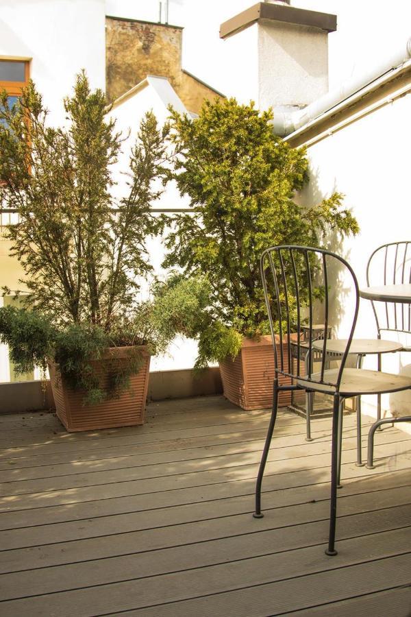 Apartment Main Square With Terrace & Air Condition *