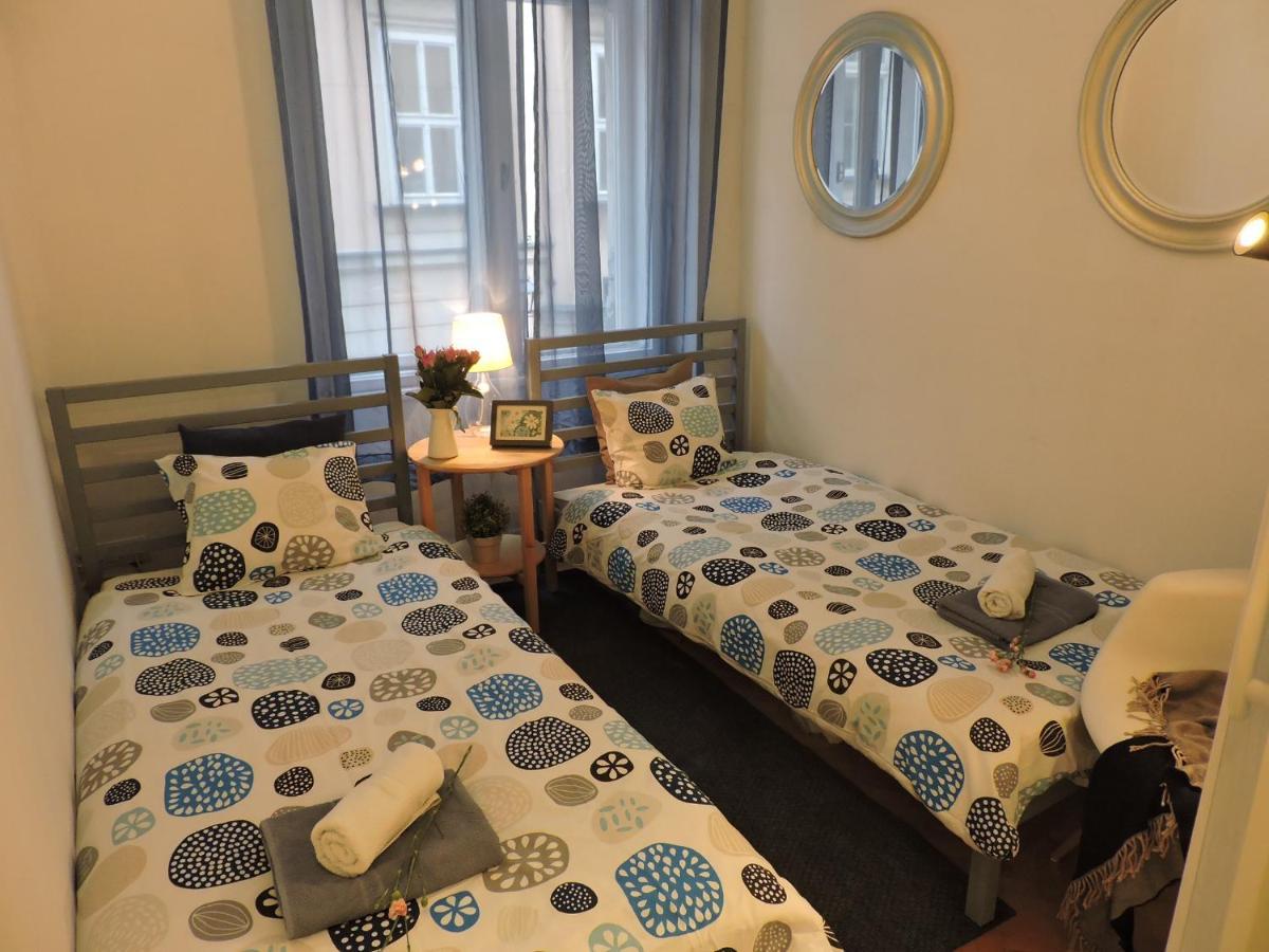 Apartament Negre Bracka 1a *