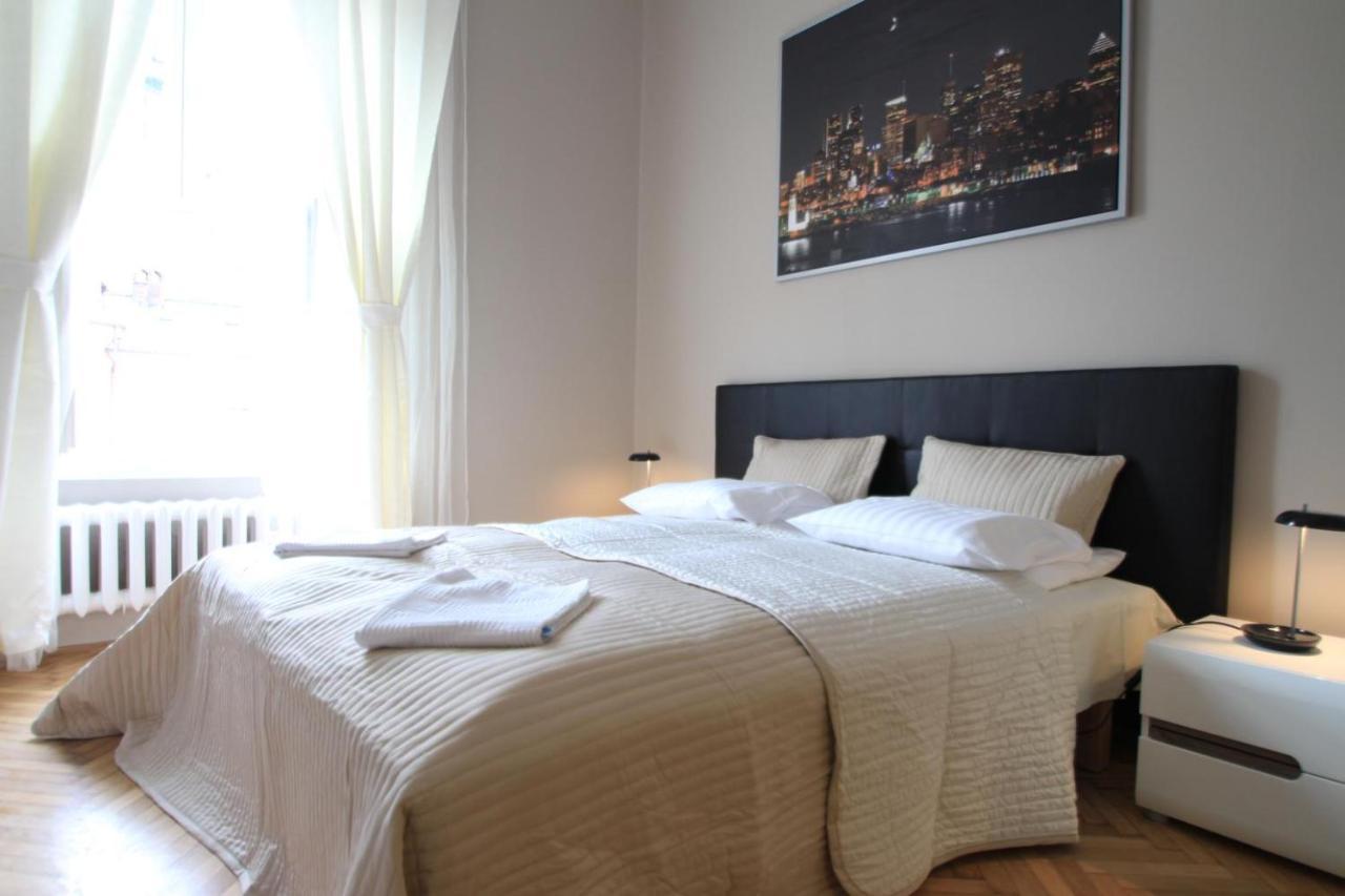 Main Market Square Aparthotel
